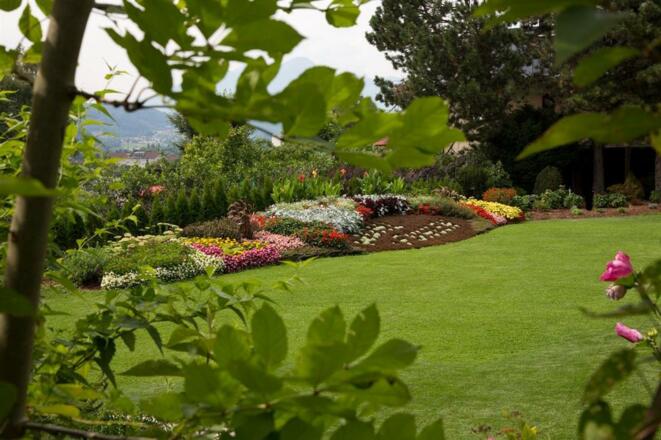 Blumenbeet im Gartenhotel Maria Theresia