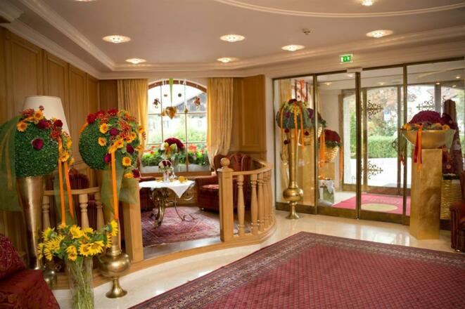 Gartenhotel Maria Theresia, Eingang