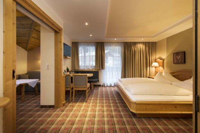 CHRIS_HASIBEDER_DSC2718_b