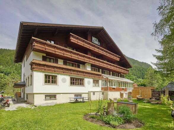 hotel-monika-05_bookingcom