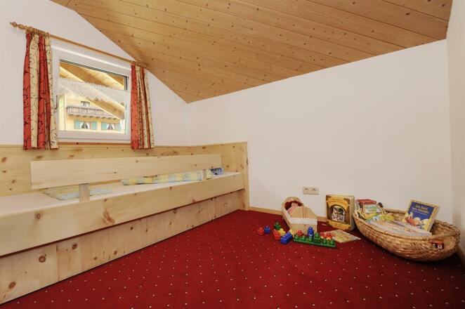 Kinderzimmer mit Spielecke