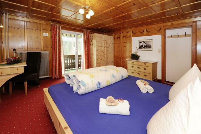 Schlafzimmer mit Balkon