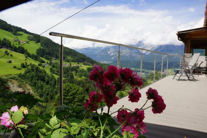 Haus Schmadl, Terrasse