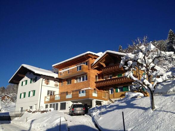 Hausansicht Winter