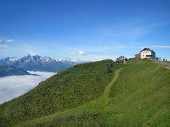 Statzer-Schutzhaus des ÖTK am Hundstein im Salzburger Land