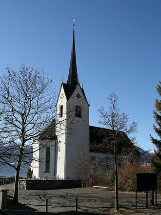 Schnifis, Katholische Pfarrkirche Heiliger Johannes der Täufer und Friedhof