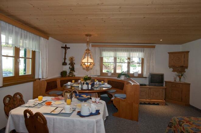 Frühstück und Aufenthaltsraum