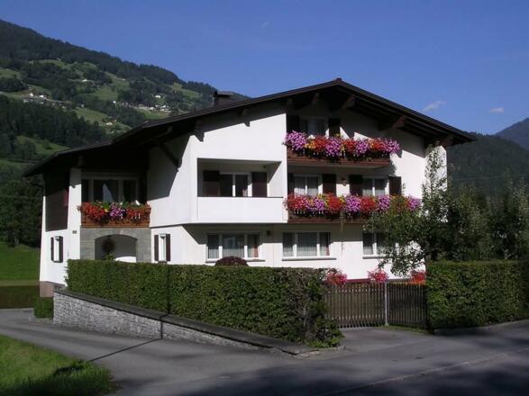 Hausansicht - Sommer