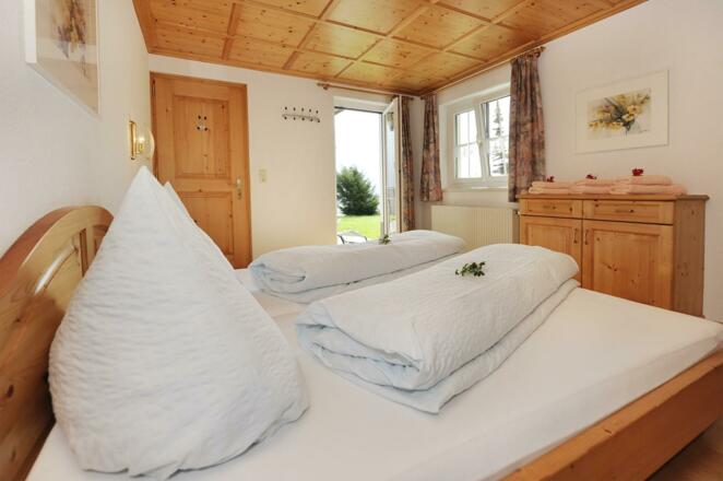 Fewo 1 (Schlafzimmer + Ausgang Garten)