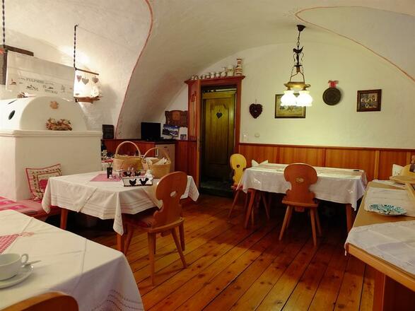 Damelerhof Stubaital die urige Bauernstube1