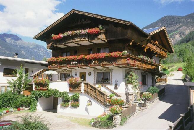 Haus Romantika im Sommer
