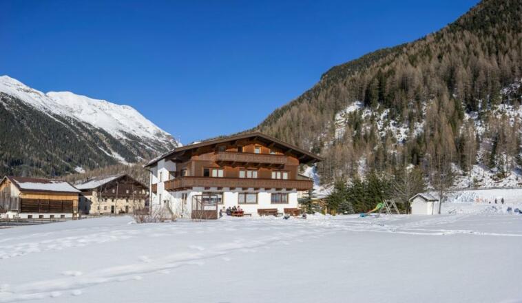 Gästehaus und Erbhof Joggls