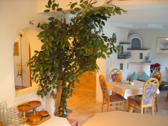 Frühstücksraum neu