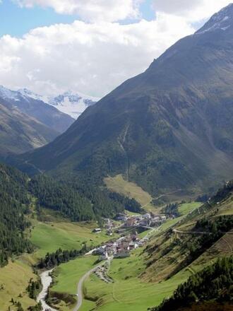 Vent im  Hintergrund unser Hausberg die Talaitspit