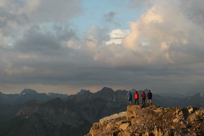 Sonnenaufgang_lech-zuers-tourismus-bernadetteOtter