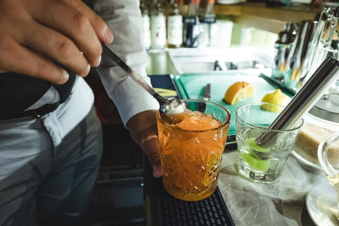 Bar