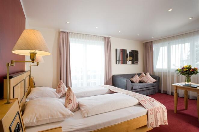 Doppelzimmer Deluxe mit Balkon