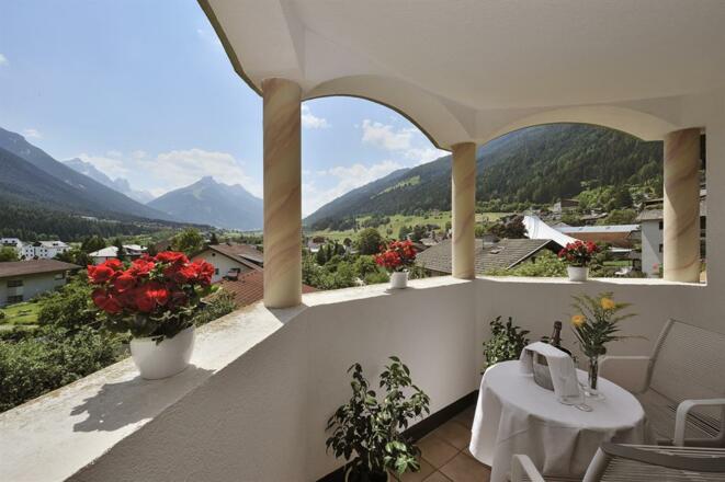 Blick von den Zimmern mit Südbalkon