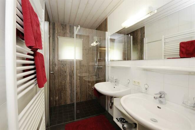 neue Dusche Apartment 2
