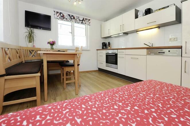 Küche Ferienwohnung StGallenkirch (2)