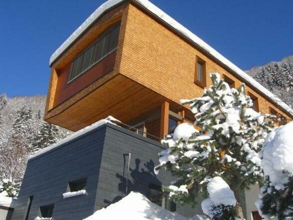 Nahaufnahme Haus - Winter