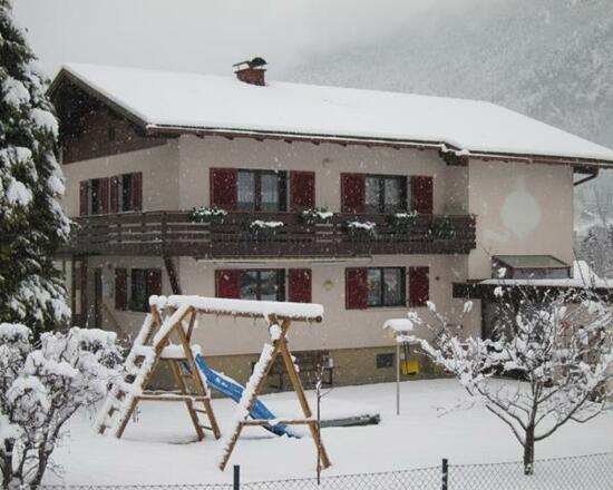 Hausansicht Winter