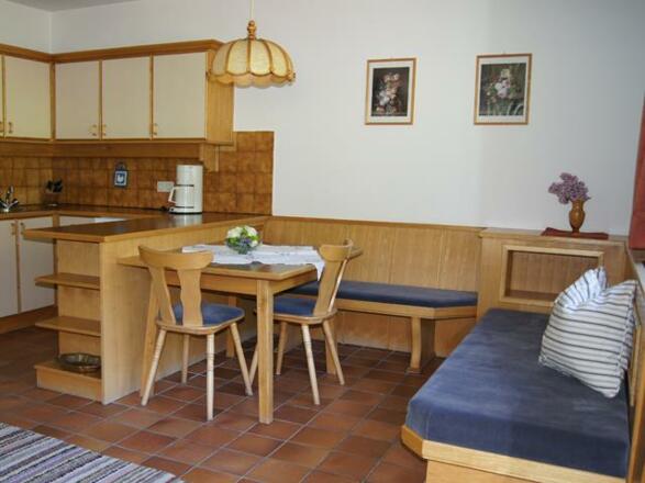 Wohnküche im Appartement Serles