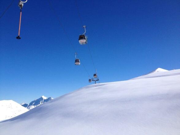 969293_729306257099502_1956283888_n[1]