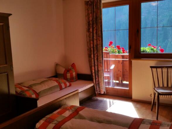 App2 Dreibettzimmer
