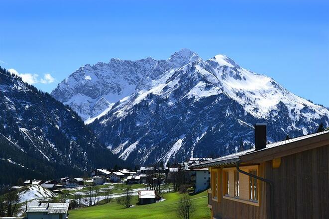Ahorn Chalet / Es wird Frühling  - April 2016