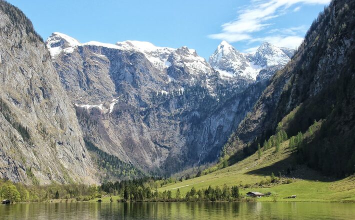 Blick vom Königssee über die Salet-Alm zum Röthbach-Wasserfall