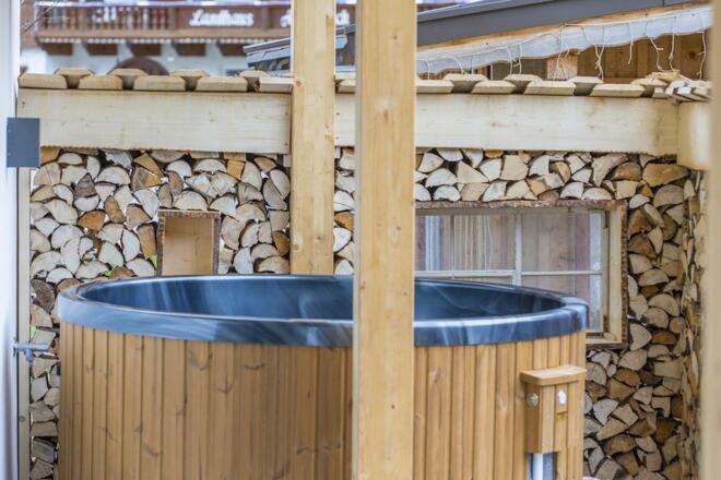 Outdoor Jacuzzi