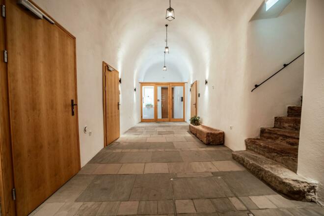 EG Eingang Gewölbe mit Stiege