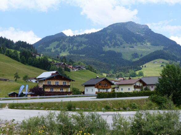 Haus Pistenblick Sommer wiesen