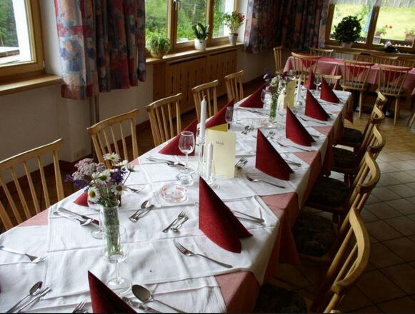 Halbpension mit Menüwahl in unserer Gaststube