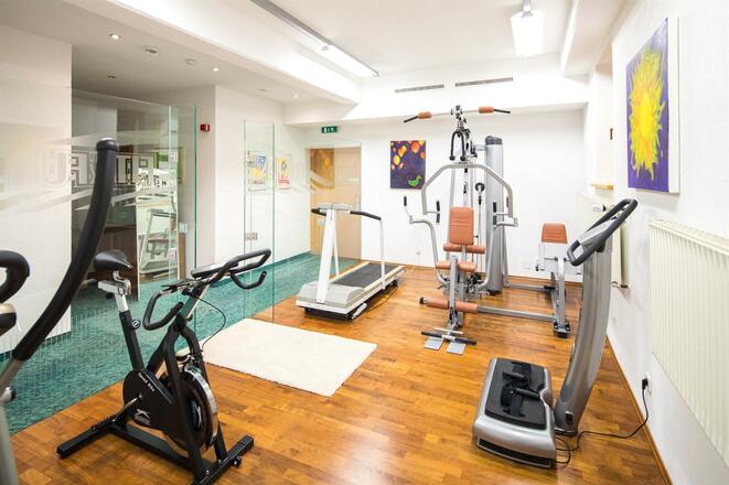 171206_HOTEL_ILGA_FITNESSRAUM_#2_by_Weissengruber_