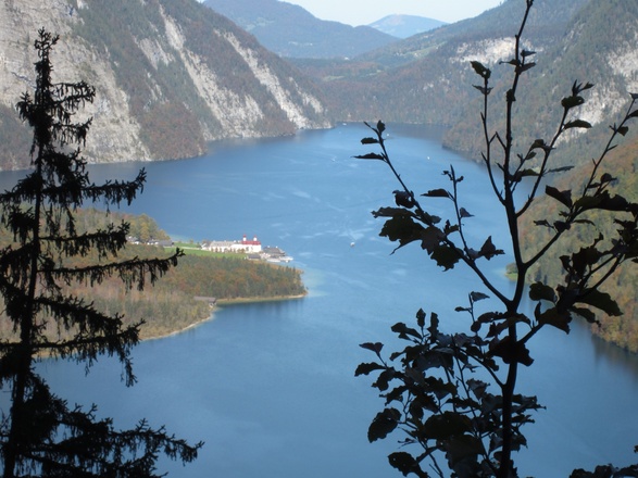 Königsee und St. Bartholomä vom Halsköpfl