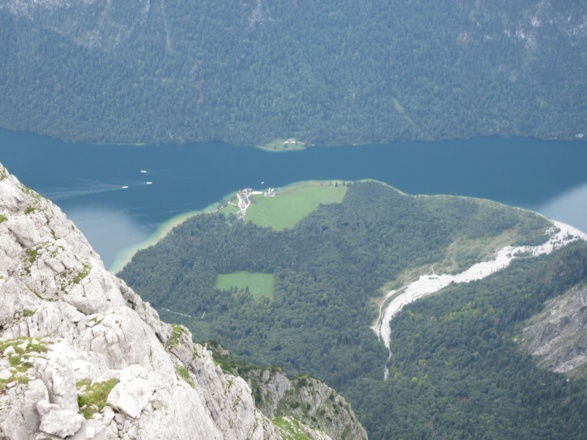 Tiefblick auf St. Bartholomä