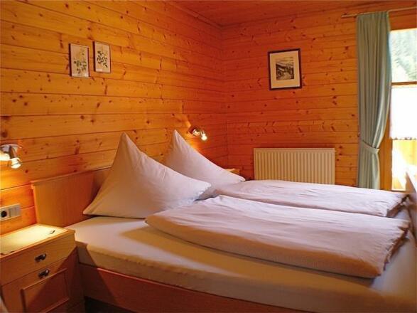 Zimmer 2 im Alpenhaus Silvretta