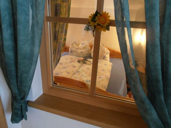 Blick ins Schlafzimmer