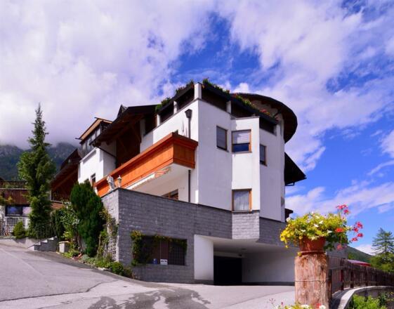 Aussenansicht Apartmenthaus Landhaus Birgit