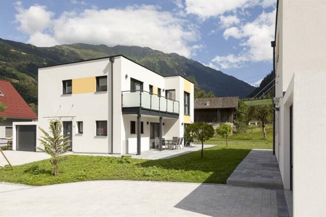 _Haus mit Blick Richtung Wörmserhütte