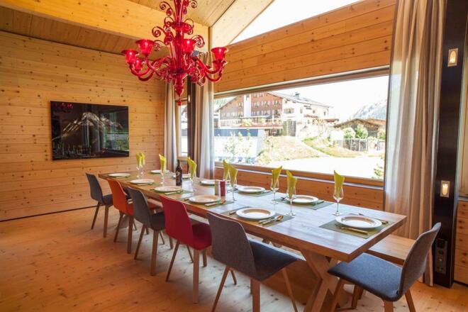 Essbereich mit Panoramafenster