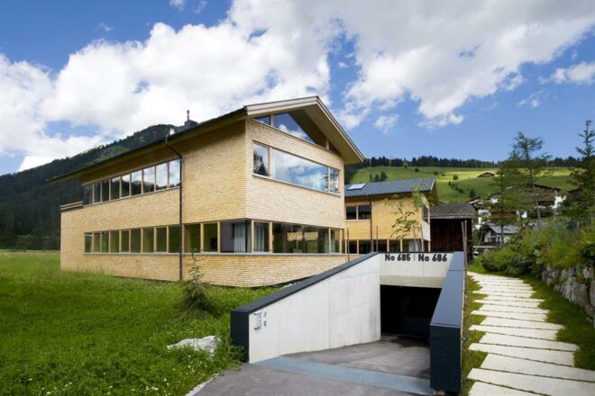 Einfahrt zur Tiefgarage