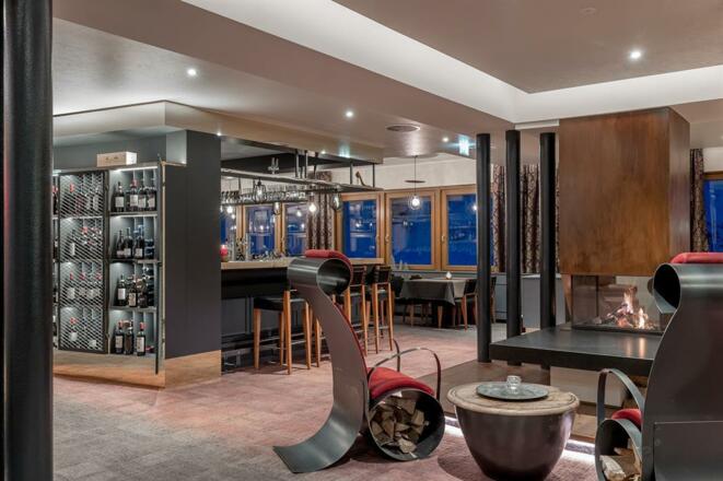 Hotelhalle mit Lodge-Hausbar