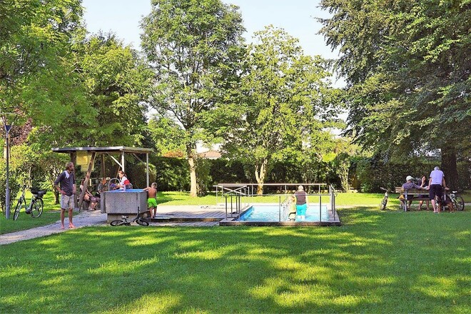 Kneippen im Kurpark