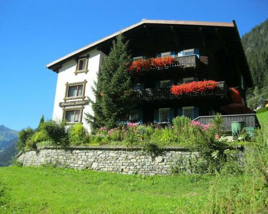 Hausansicht Sommer I