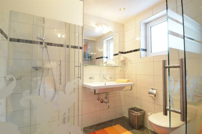 Einzelzimmer, Badezimmer