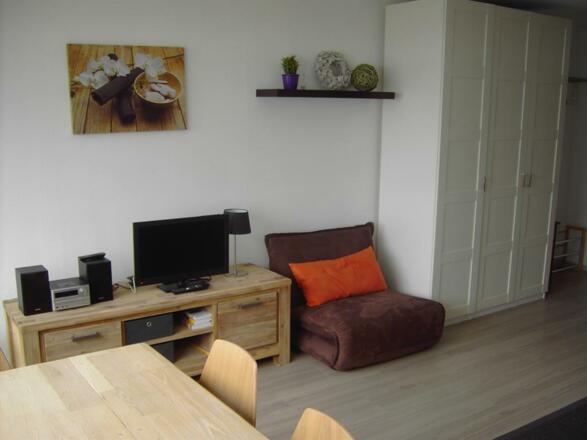 Wohnzimmer (erstes Foto)