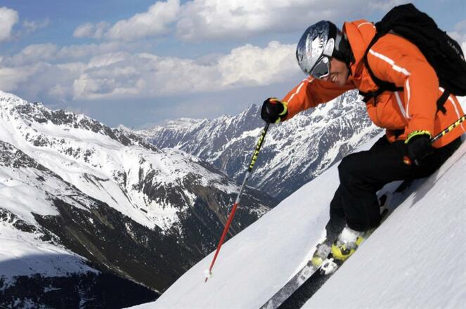 Skifahrer am Stubaier Gletscher
